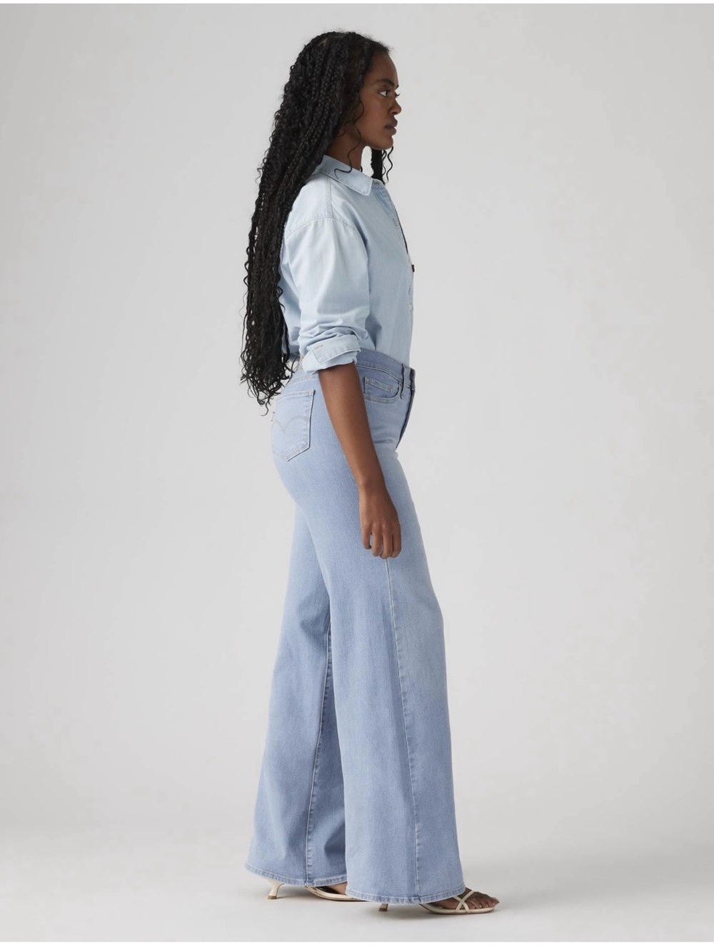 Levi's Light Blue Wide-Leg High-Rise Jeans - Picture 3 of 7